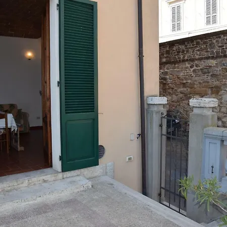 Polino Apartment *